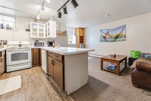 featured image of 903 Zeisler St