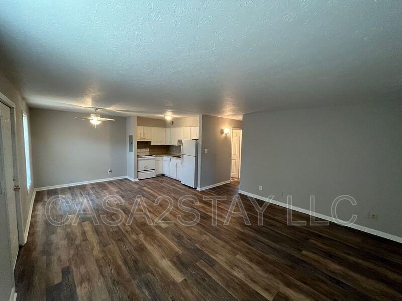 4915 Saddlebrook Ln #8 - Photo 2 of 11