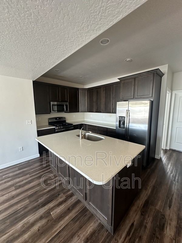 89 W Brooklyn Park Ln - Photo 2 of 15