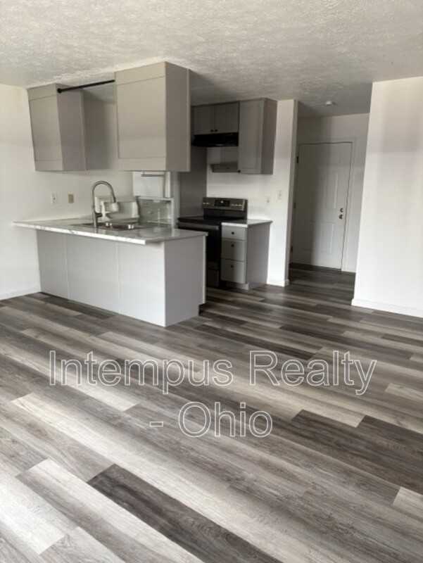 5936 Callaway Cir - Photo 3 of 7