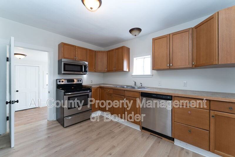 1129 2nd Ave - Photo 2 of 12