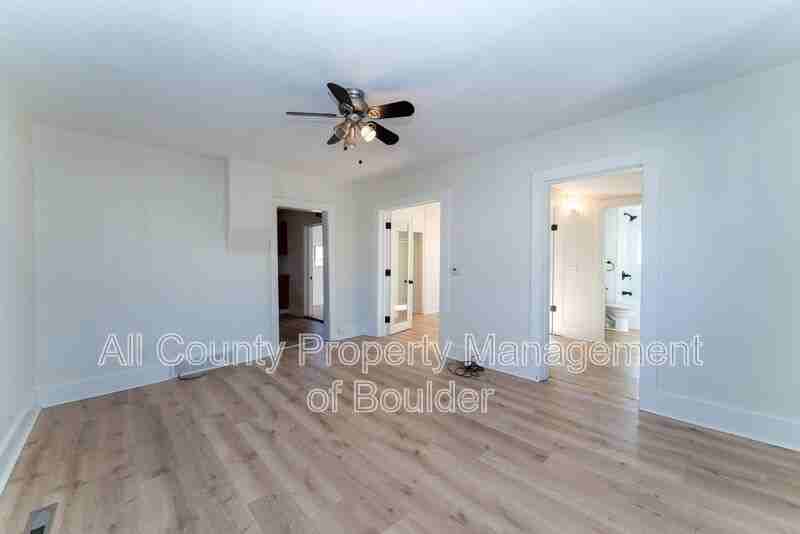 1129 2nd Ave - Photo 4 of 12