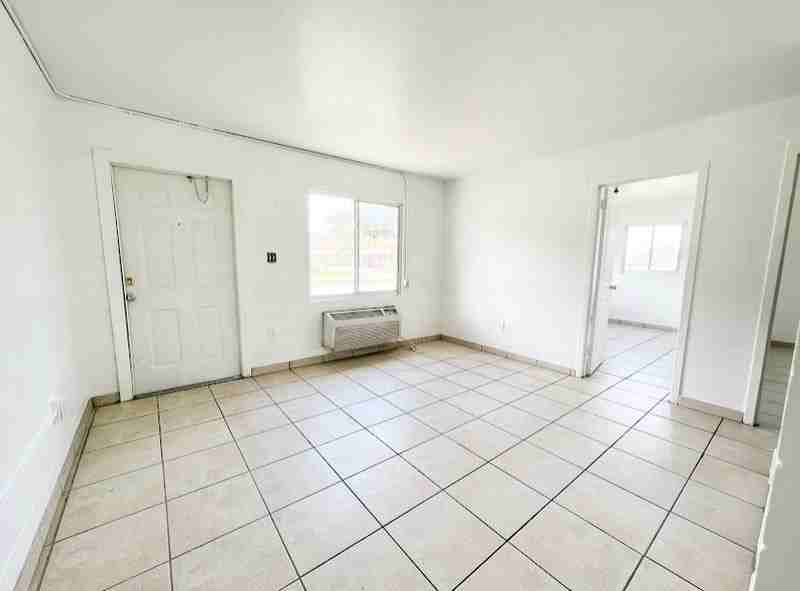 2935 Eccleston St #18 - Photo 4 of 7