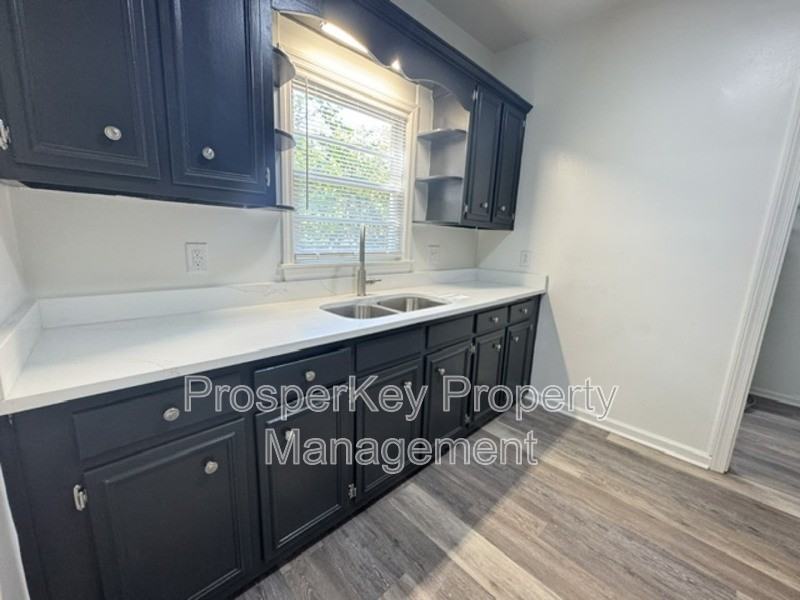 3915 Woodruff Rd - Photo 5 of 14