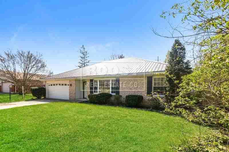 83 Villa Rd - Photo 2 of 10