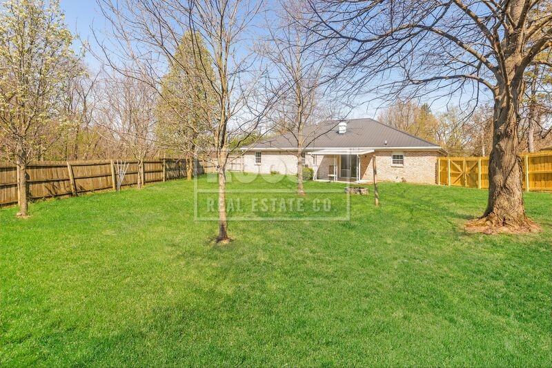 83 Villa Rd - Photo 3 of 10