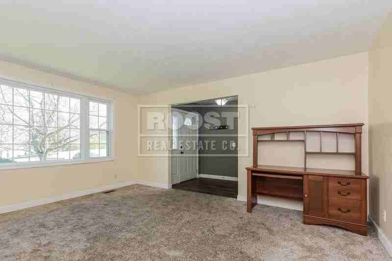 83 Villa Rd - Photo 7 of 10