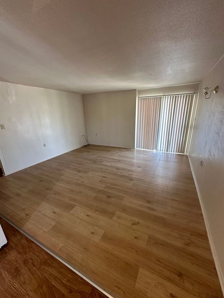 Bel Air Apartments - Photo 7 of 18