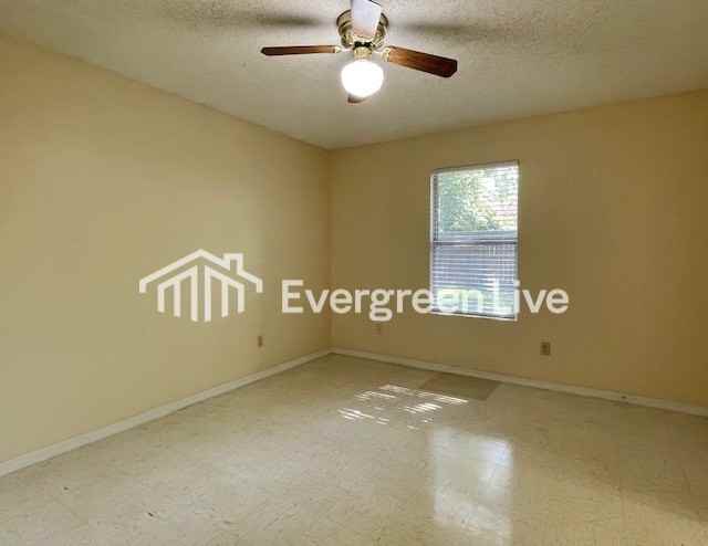 101 Viola Ct - Photo 4 of 9