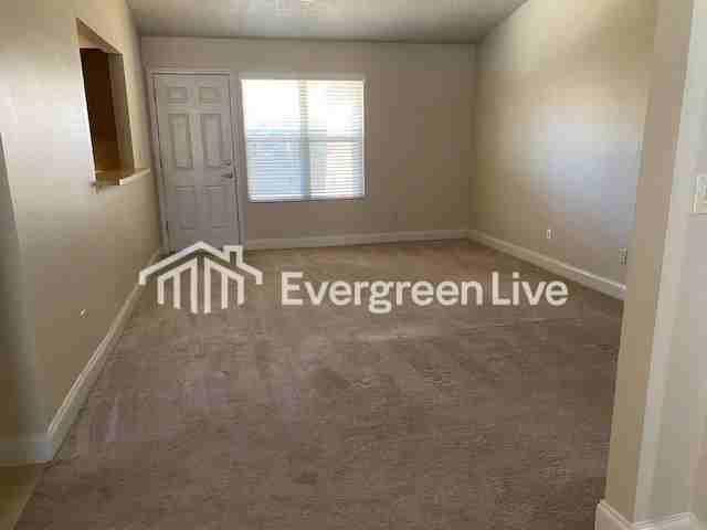 118 Pembroke Ct - Photo 7 of 20