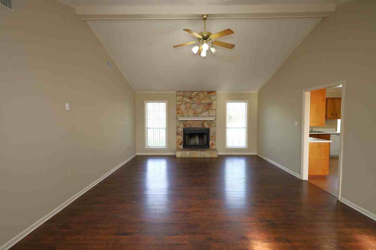5067 Pearl Davis Rd - Photo 4 of 17