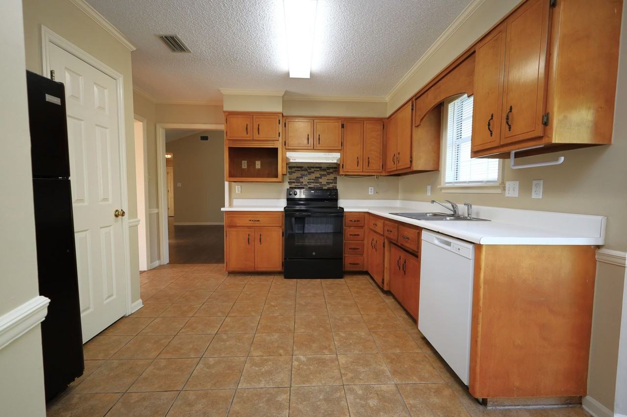 5067 Pearl Davis Rd - Photo 7 of 17