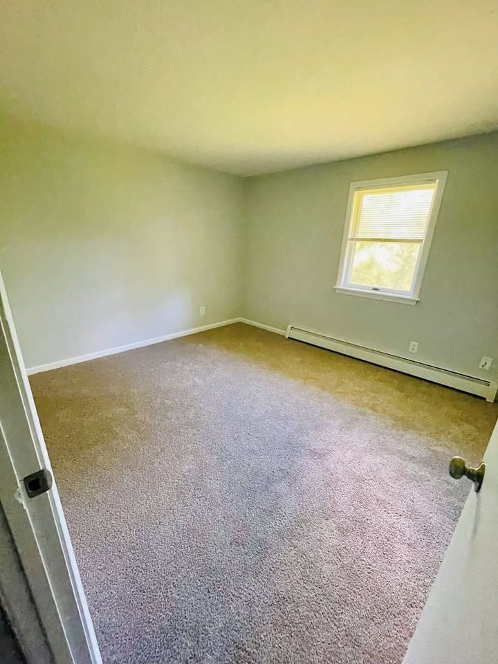 Spencer Heights - Photo 7 of 15