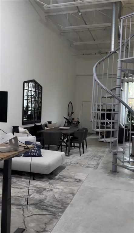 807 Field St Se - Photo 3 of 8