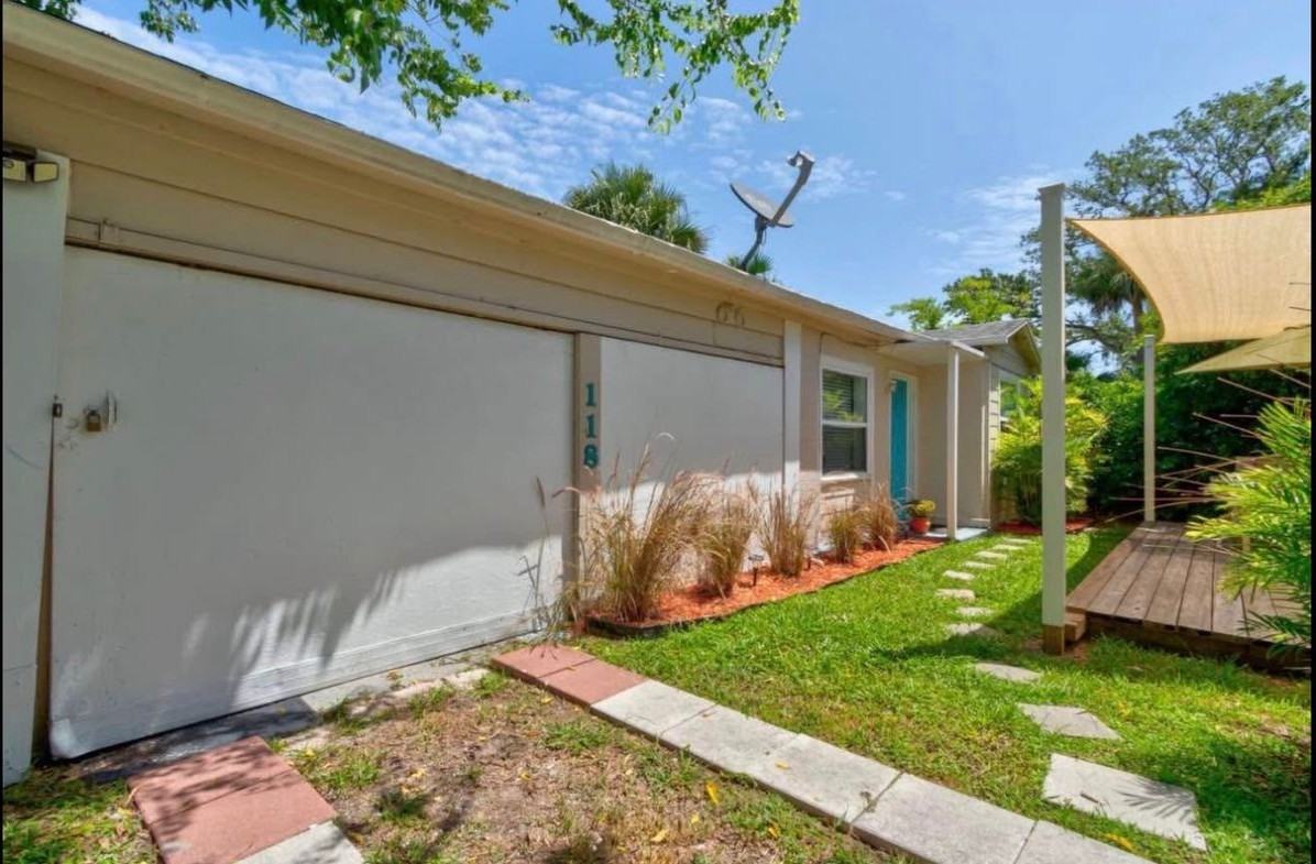 118 Pierce Ave - Photo 2 of 19