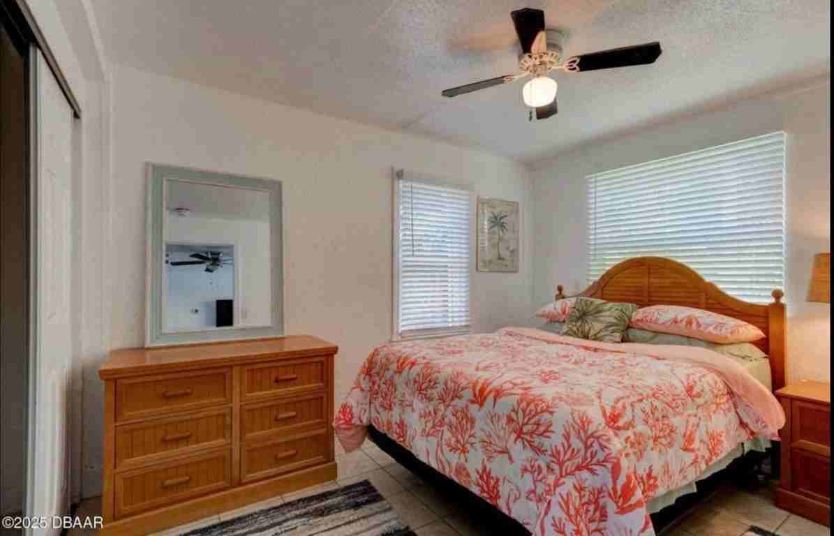 118 Pierce Ave - Photo 7 of 19