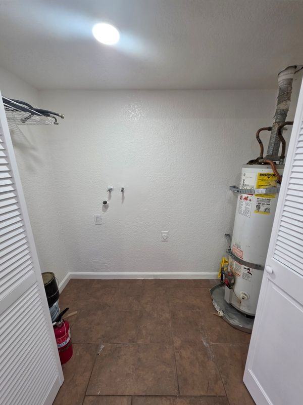 809 K St - Photo 7 of 19