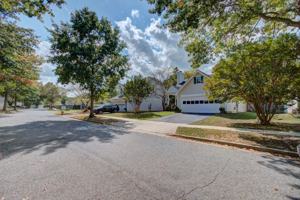 featured image of 13920 Lord Fairfax Pl
