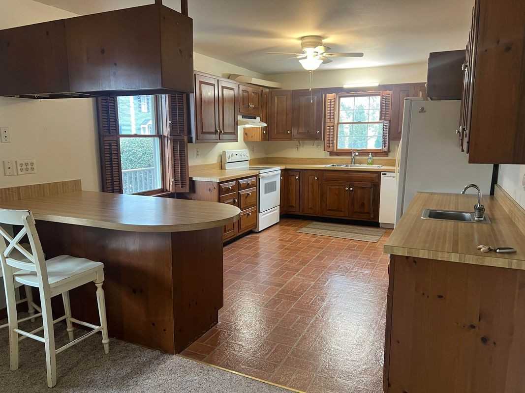 100 Mulberry St - Photo 3 of 3