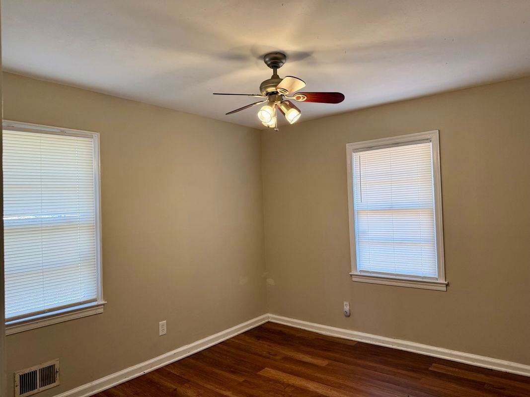 2913 Horse Shoe Dr Se - Photo 4 of 13