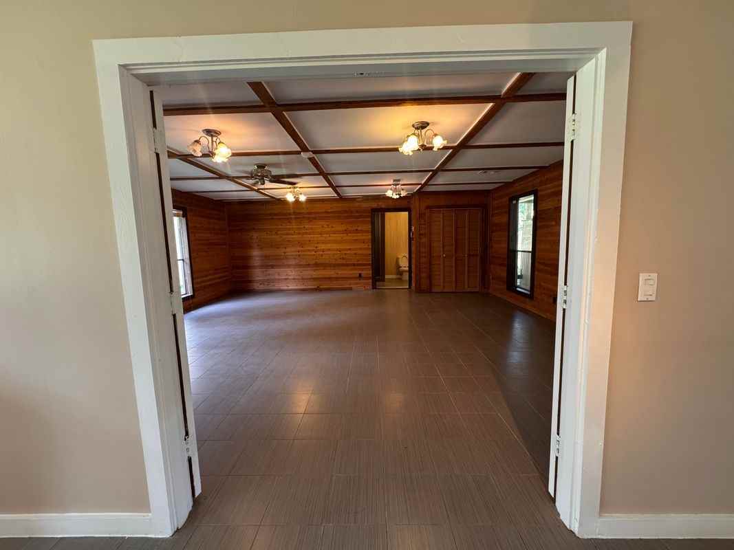 15331 Lake Lamond Rd - Photo 2 of 28