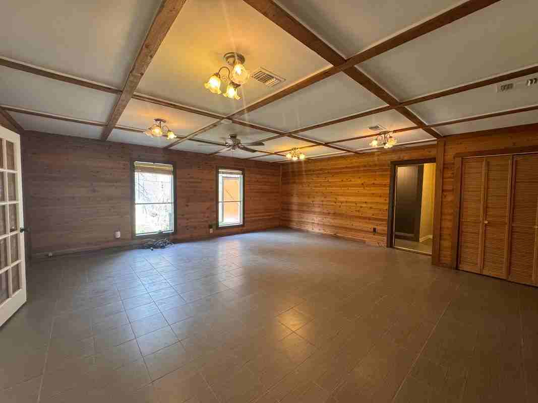 15331 Lake Lamond Rd - Photo 7 of 28