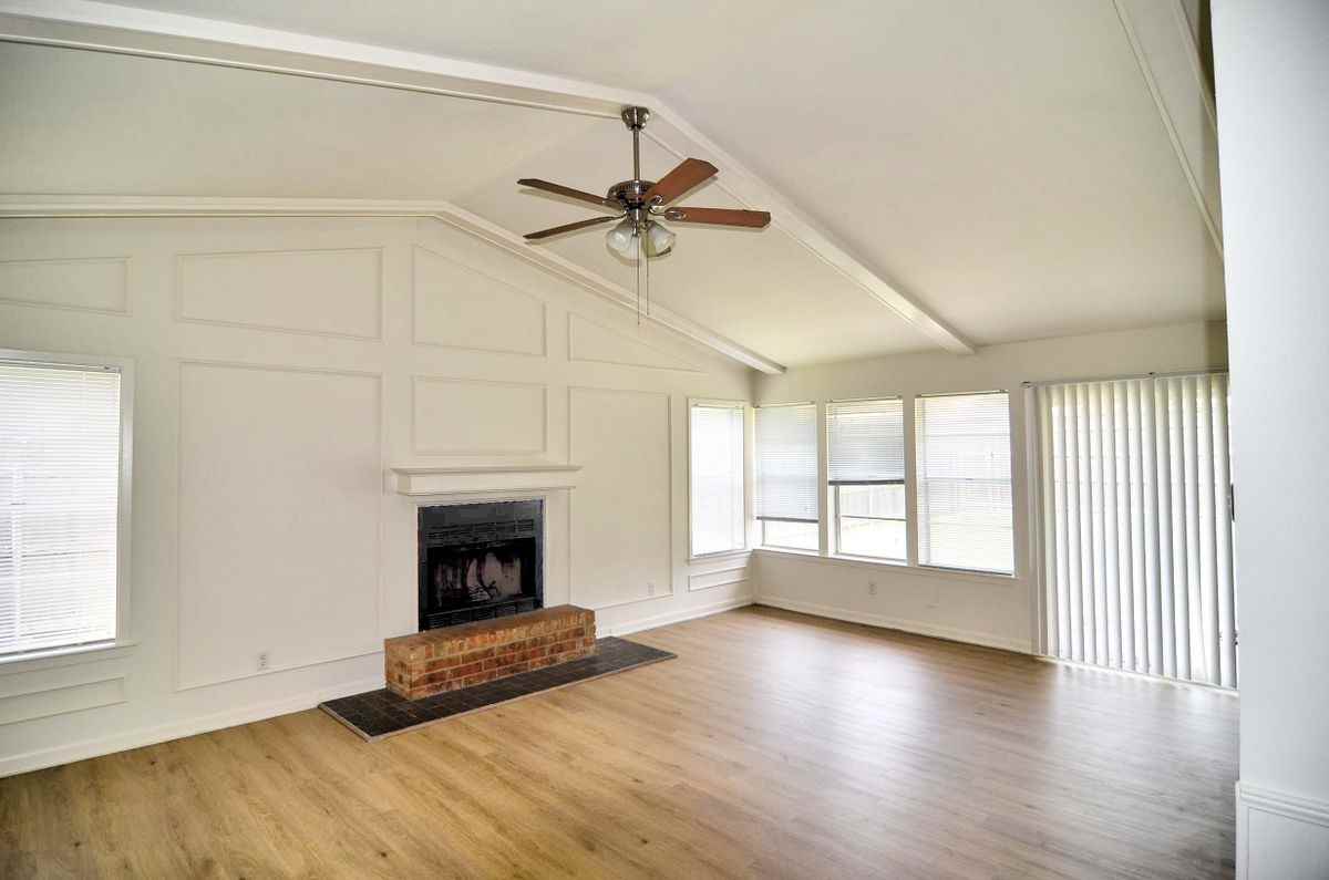 2017 Shenandoah Dr - Photo 2 of 10