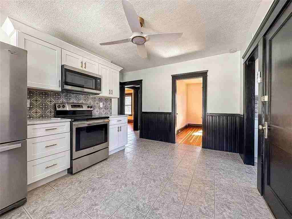 48 Waltham St - Photo 4 of 16