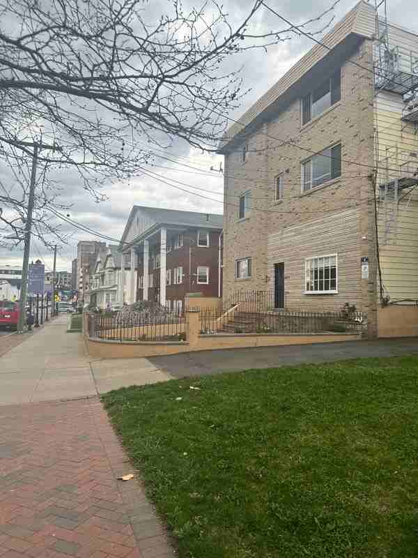 1075 E Jersey St - Photo 3 of 13