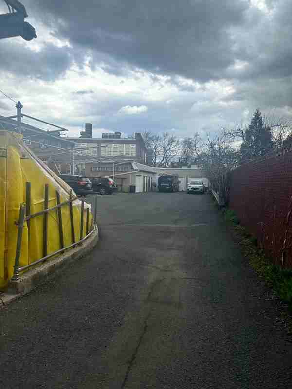 1075 E Jersey St - Photo 4 of 13