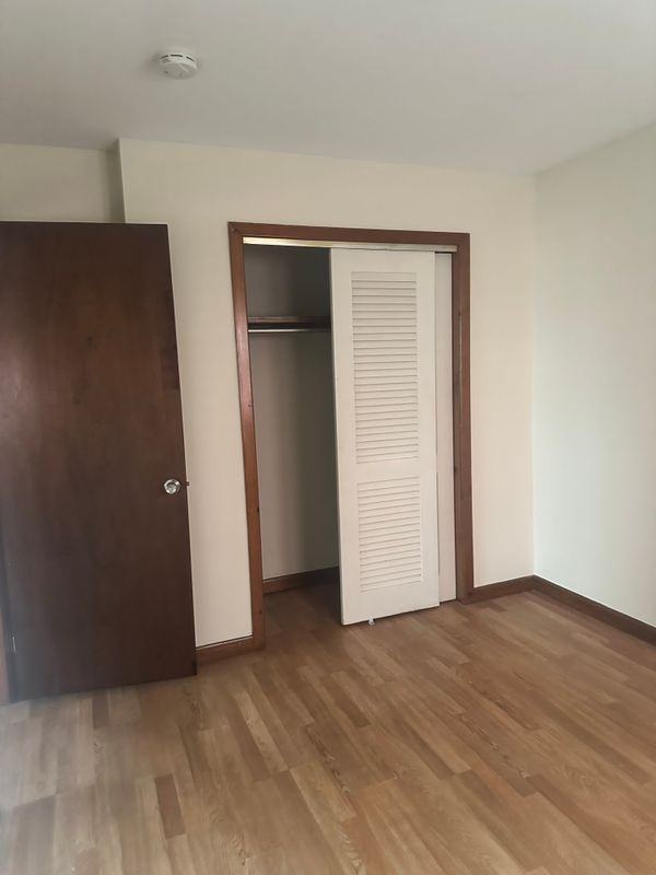 1075 E Jersey St - Photo 6 of 13