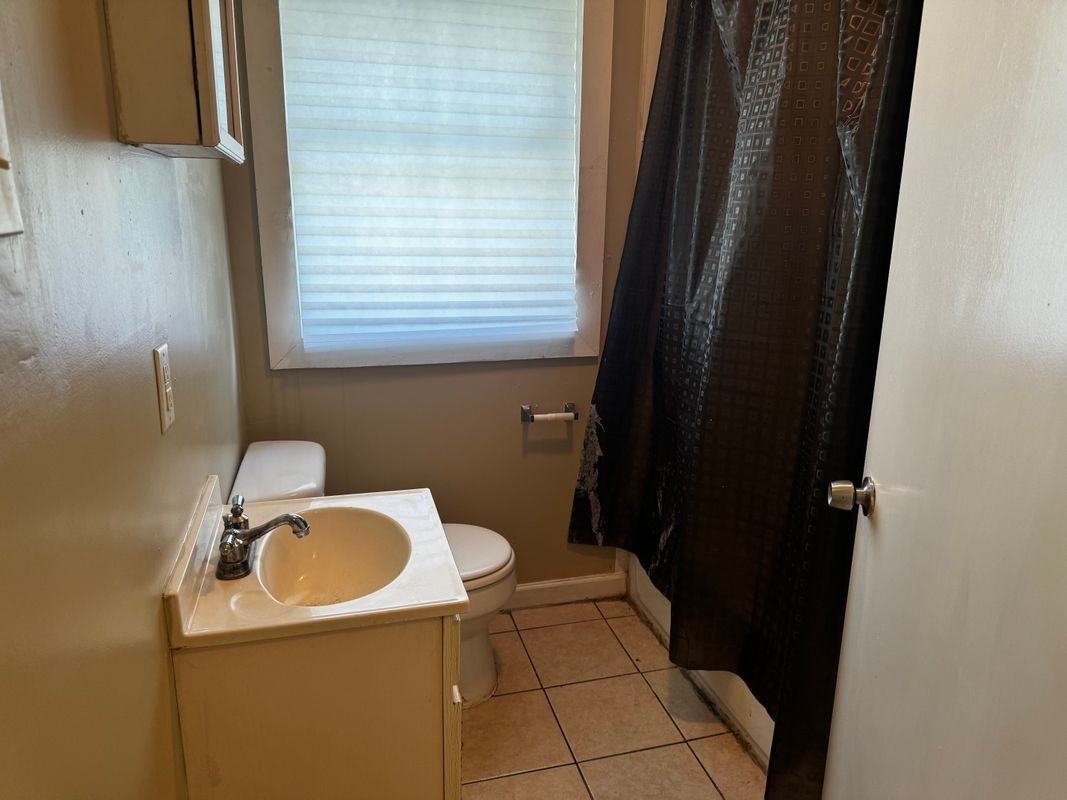 1620 S Lopez St - Photo 5 of 7