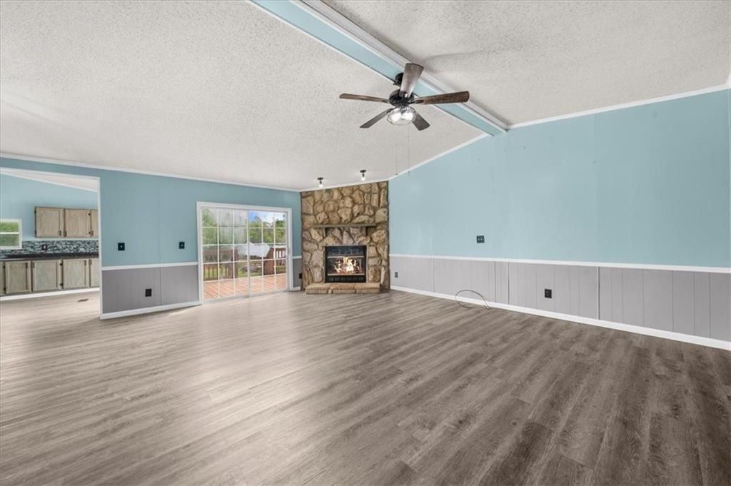 372 Porter Springs Rd - Photo 3 of 27