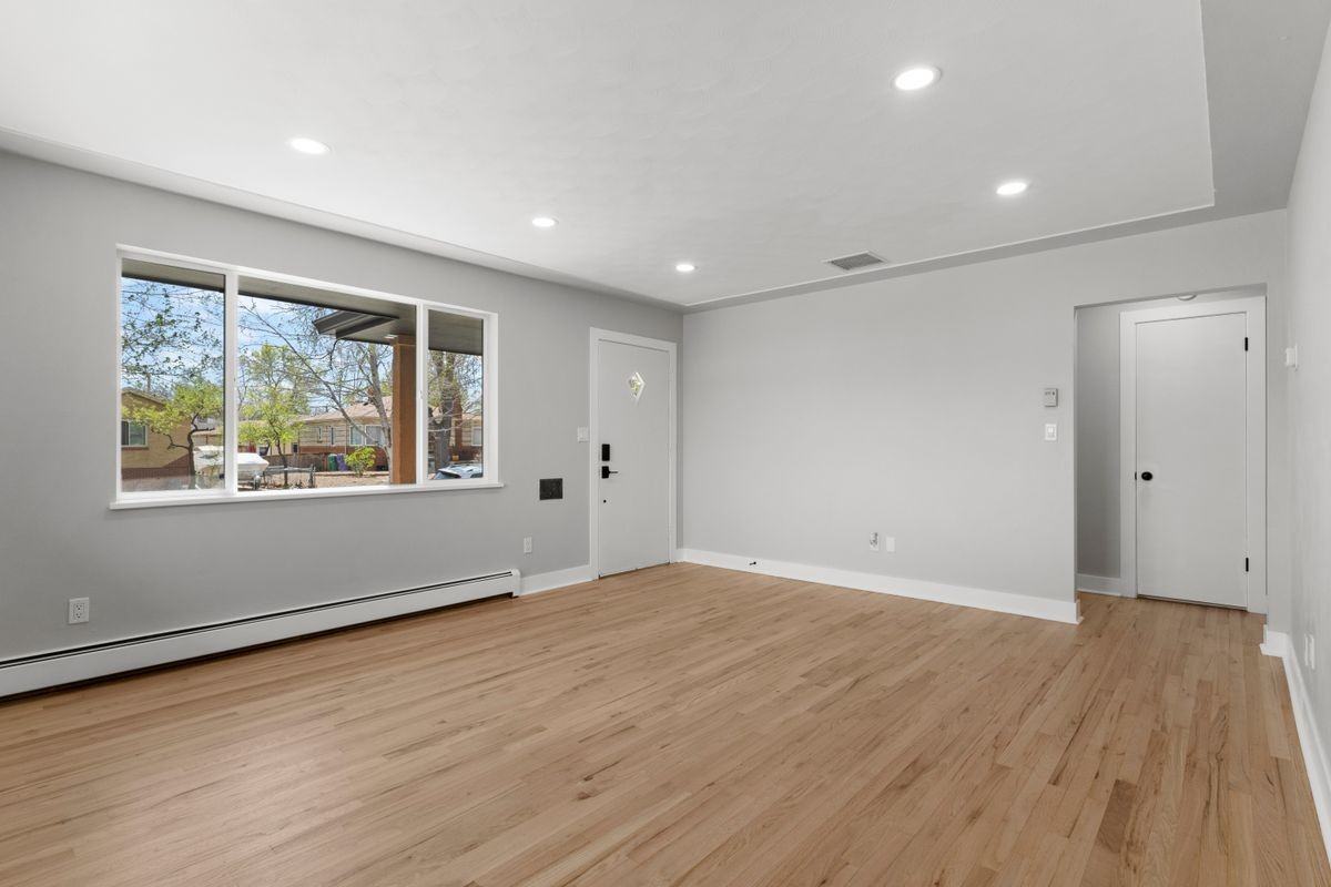 2905 W 39th Ave - Photo 7 of 13