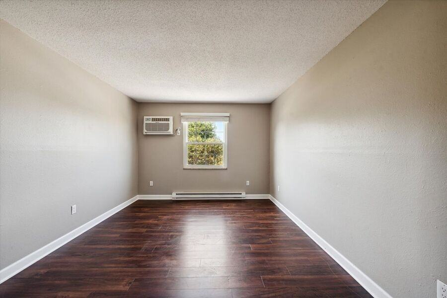 4109 Harvest Ln - Photo 5 of 13