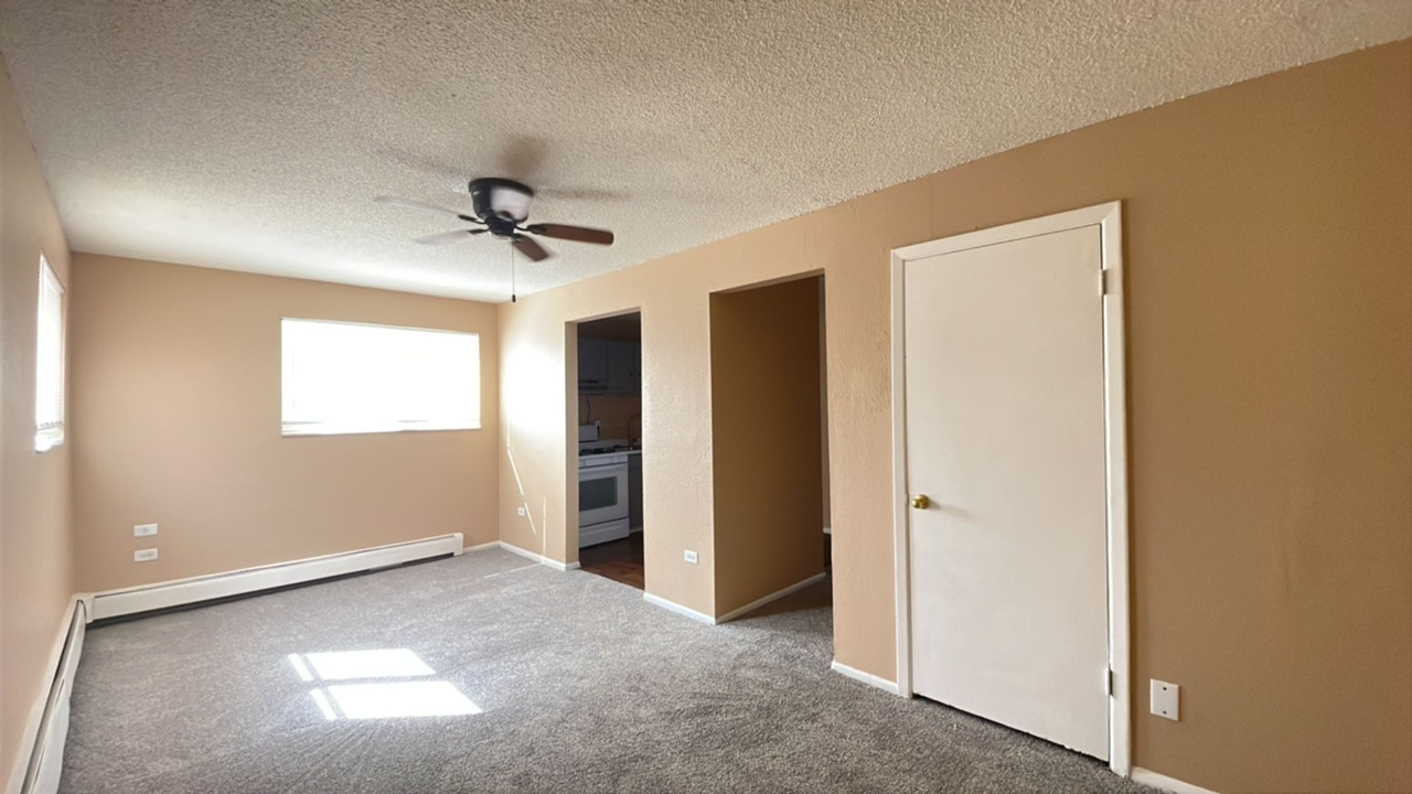 Fontaine Apartments - Photo 3 of 21