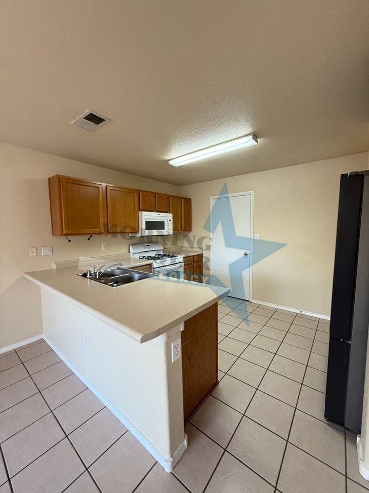 5000 Kyler Rd - Photo 7 of 34