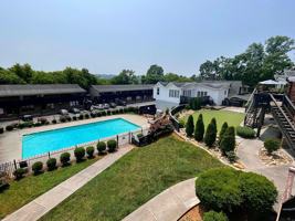 featured image of 1642 Hillwood Dr