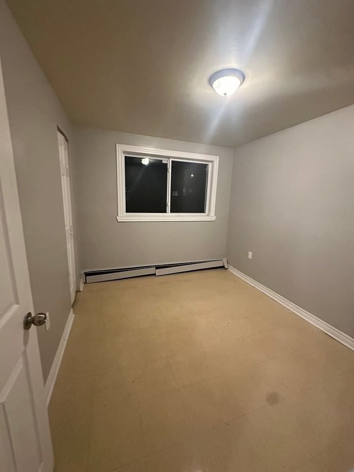 63 Caledonia Rd #8 - Photo 5 of 10