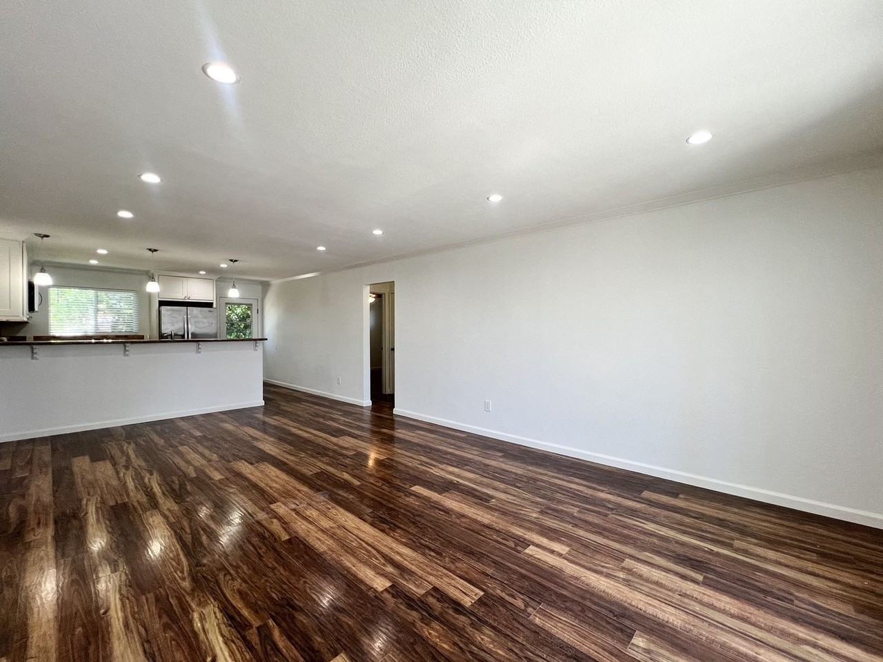 2154 Coronado Ave - Photo 5 of 24