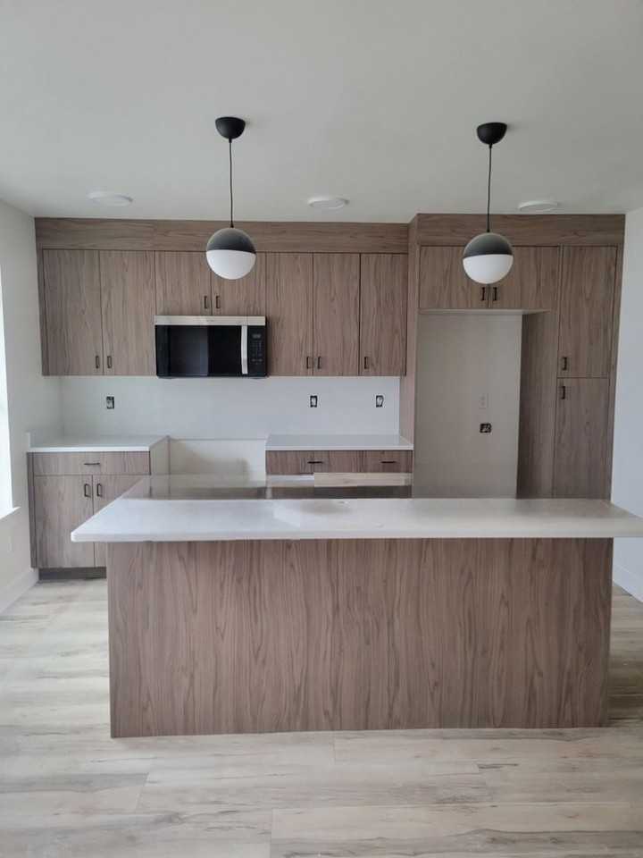 1223-1229 E. Laurel Street - Photo 3 of 24