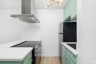 114 Gramercy Place - Photo 1 of 1