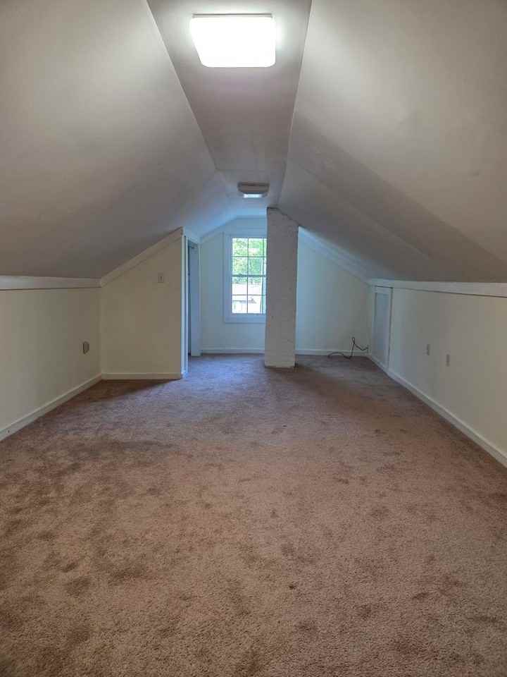 214A Ferstl Ave - Photo 7 of 8