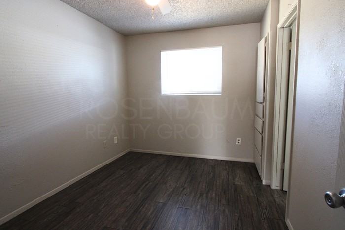 9230 N 6th St #9 - Photo 7 of 11