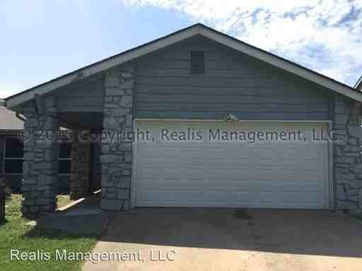 8124 E 65th Pl - Photo 3 of 6