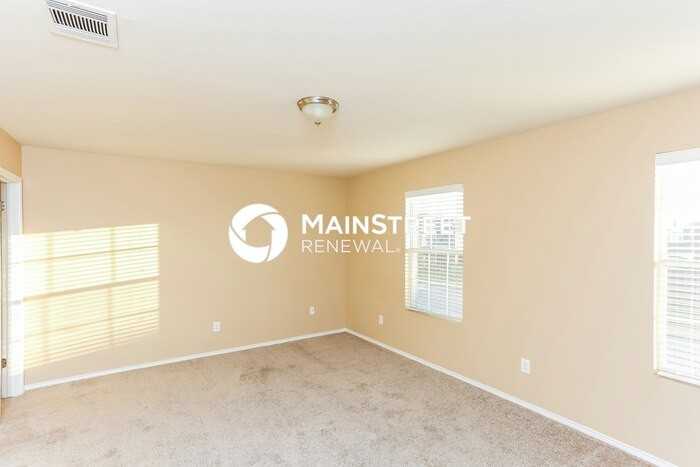 113 Franklin Ct - Photo 7 of 17