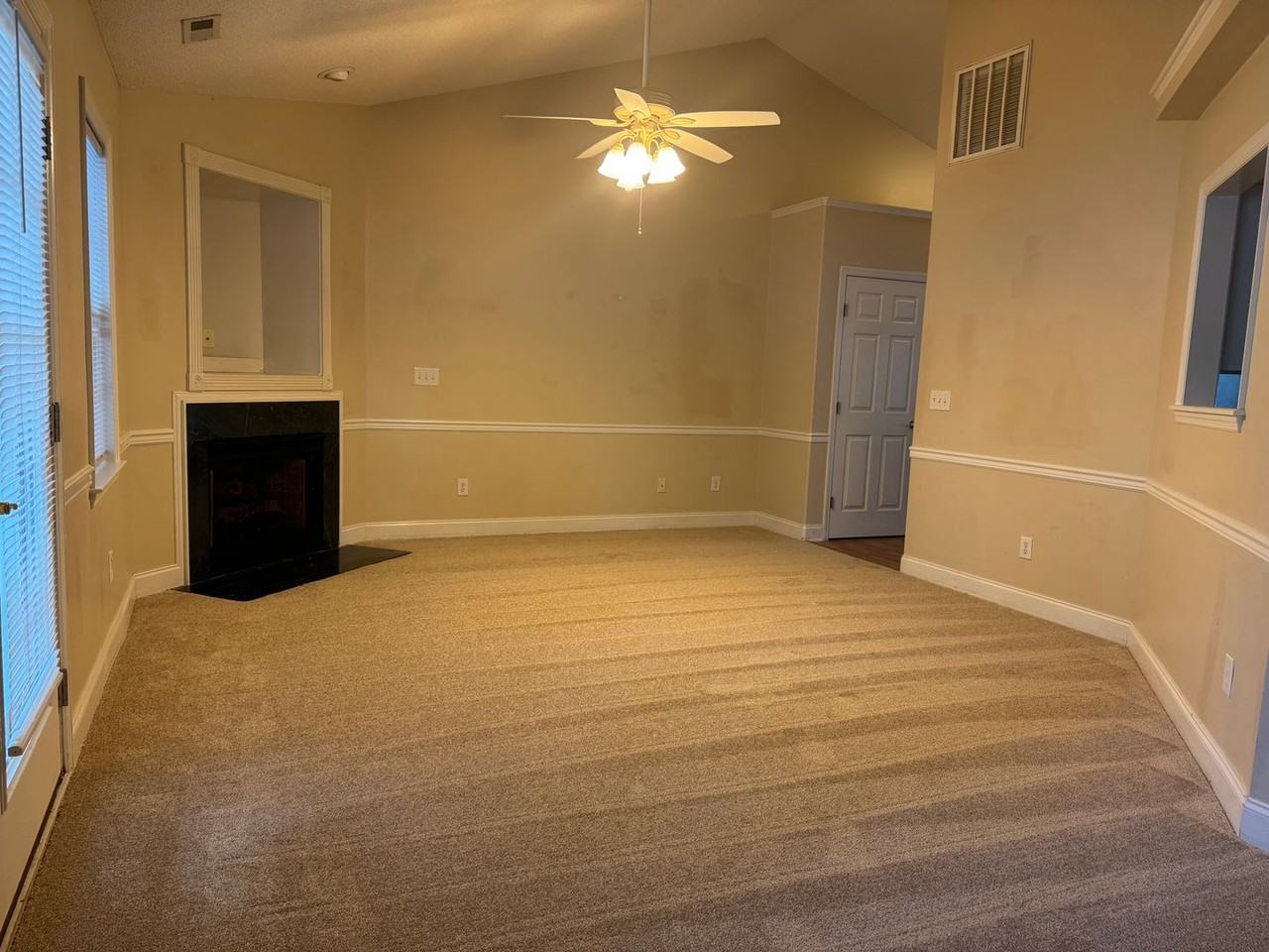 112 Inge Ct - Photo 2 of 25