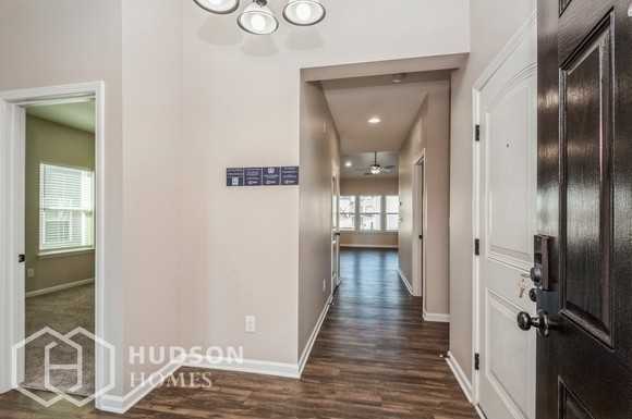 1522 Spruce Ln - Photo 2 of 17