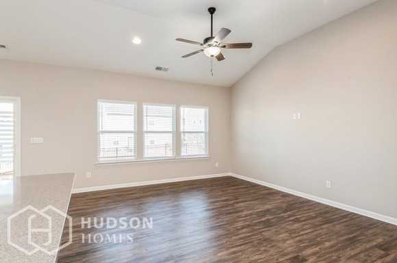 1522 Spruce Ln - Photo 3 of 17