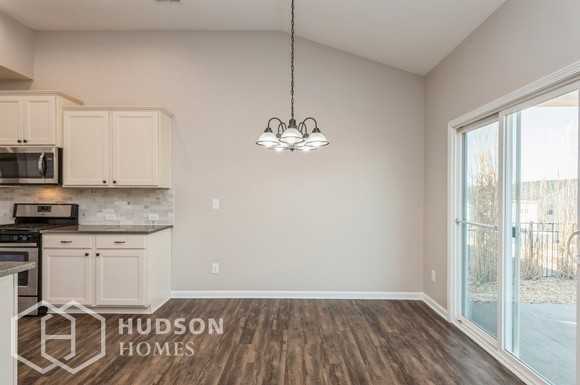 1522 Spruce Ln - Photo 6 of 17